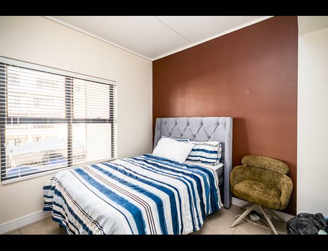3 BEDROOM APARTMENT FOR SALE IN SANDOWN